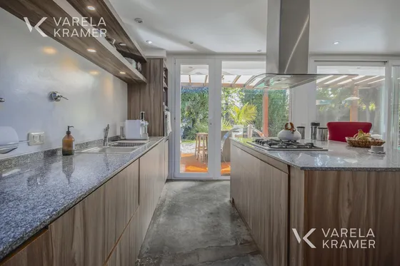 Casa En Venta En  Rincon De Milberg , El Atardecer Con Pileta Y Jardín