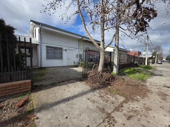 En Venta! Amplia Propiedad, Villa Los Almendros, Curico.