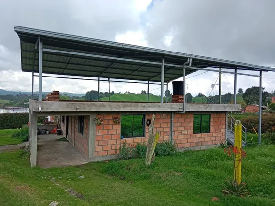 Casa De 110m2 Plancha, Lote 1800 San Pedro La Cuchilla