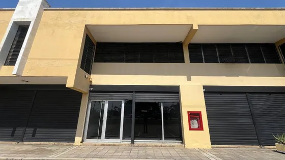 Mml 271762 Local#8 En Alquiler En Centro Comercial Los Corrales - Sector La Florida, 350$ Solo Clientes
