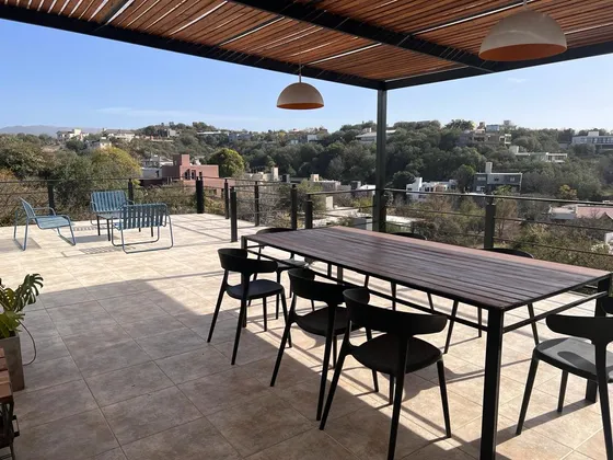 Venta Casa De 4 Dormitorios En Country Q2