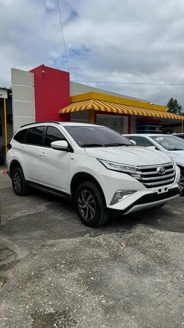 Toyota Rush Full