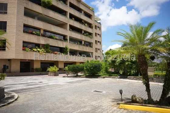 Apartamento En Venta En Los Naranjos Del Cafetal 370m2 #27-2480