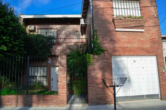 Venta Casa 6 Ambientes San Justo