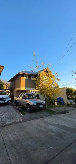 Luminosa Casa 3d Y 3b En Condominio Fundo El Carmen