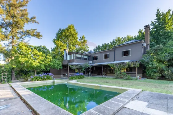 Casa Venta City Bell El Quimilar 5 Dormitorios 