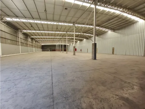Arriendo Bodega Industrial 2808 M2
