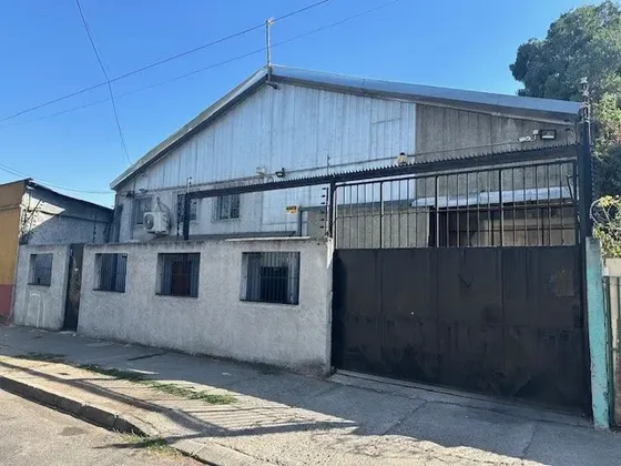Arriendo Bodega Comercial Recoleta