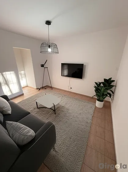 Venta De Monoambiente Con Patio En Moreno
