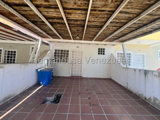 Erika Armeya Vende, Casa En La Urbanizacion Casa Linda De Cabudare. Flex: 25-24664