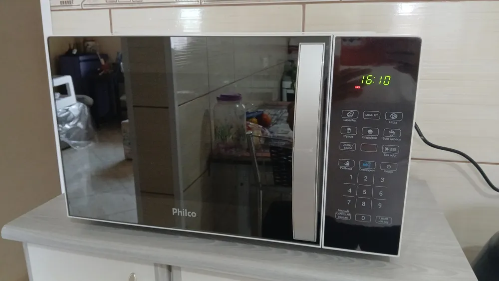 Micro-ondas Philco PMO30e Easy Clean, 28 litros, 1100 W, cor prata - Imagem 3