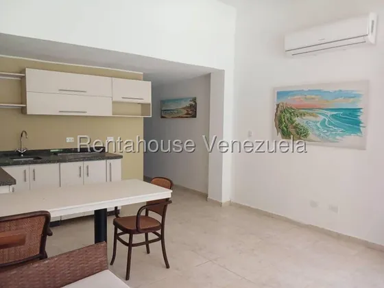 Sm Townhouse En Venta Los Canales De Río Chico 25-22647 Yf