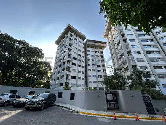 Apartamento En Alquiler En La Calle Llano Verde, Mun El Hatillo