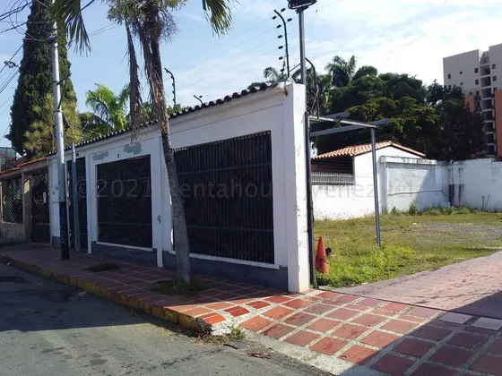 Milagros Inmuebles Terreno Venta Barquisimeto Lara Zona Este Nueva Segovia Economica Residencial Economico Comercial Código Inmobiliaria Rent-a-house  25-4795