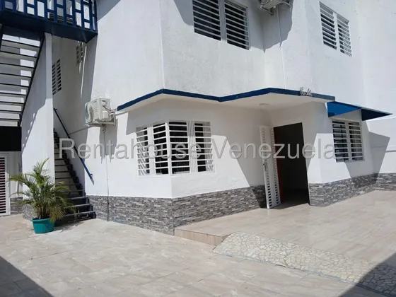 Km Casa En Alquiler En El Rosal, Distrito Metropolitano
