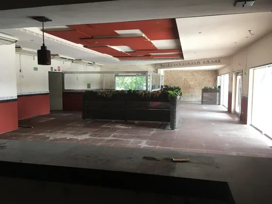 Local En Renta, Excelente Ubicacion Al Norte De La Ciudad Sobre Ave Principal