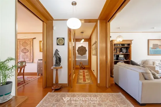Espacioso Dpto En Venta De 3 Dorm. En El Huinganal