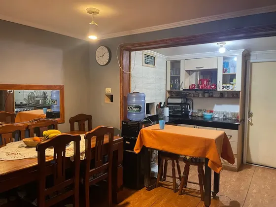 Se Vende Casa 3d Y 2b Con Negocio Y Patente Comercial