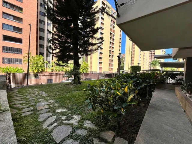 Apartamento Tipo Estudio En Alquiler En El Marques
