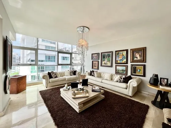 Penthouse De 3 Niveles En Venta, Ubicado En Naco