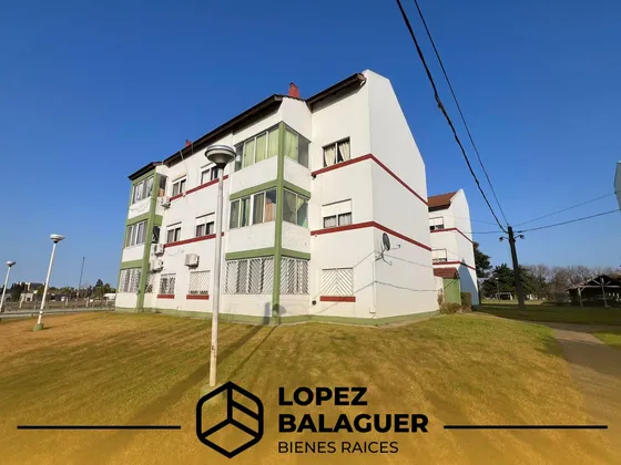 Departamento 4 Ambientes En Ciudad Evita - Cochera Cubierta