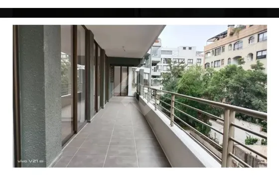 Departamento En Venta De 4 Dorm. En Las Condes
