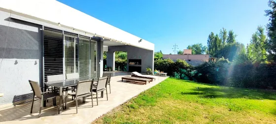 Venta Permuta Casa Huerto Del Sol Chacras Mza