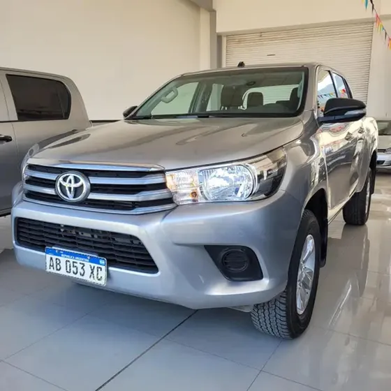 Toyota Hilux 2.4 Cd Sr 150cv 4x2