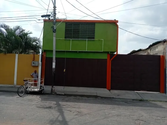 Local En Alquiler En Santa Rosa. Maracay
