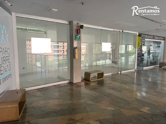 Local En Arriendo En Transversal Intermedia. Cod A775660