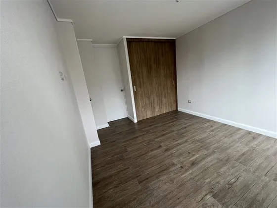 Ref:73642**    Cómodo Depto 1d1b C/ Terraza, Logia, Estación
