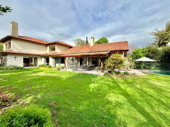 Impecable Y Cómoda Casa En Venta De 6 Dorm. Las Pataguas.