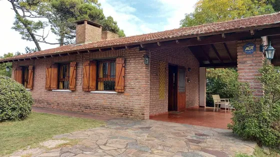 Venta Casa 2 Ambientes Lote 700 M Villa Gesell