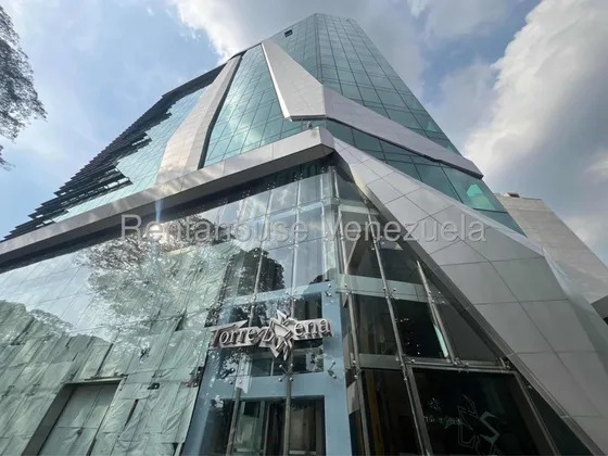 Hermosa Oficina En Alquiler En Las Mercedes Jb