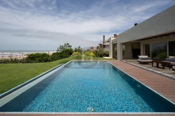 Casa En Venta 6 Ambientes Pinamar Norte