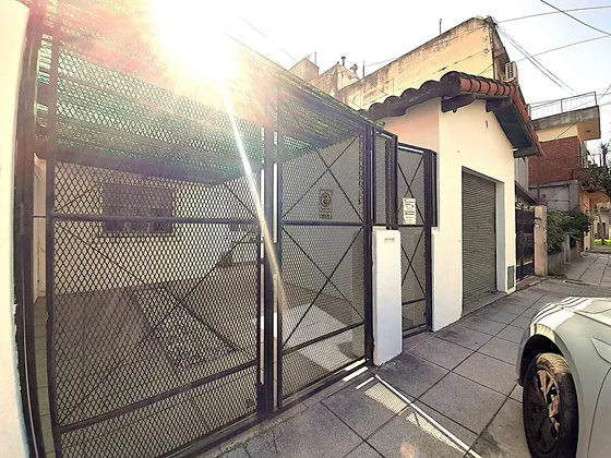 Ph De 3 Amb En Venta En Villa Adelina. 