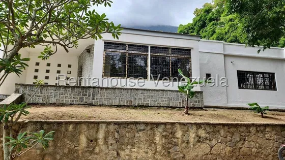 Casa En Venta En Los Palos Grandes Chacao Caracas Para Remodelar 1 Nivel Galpon Electricidad Trifasica