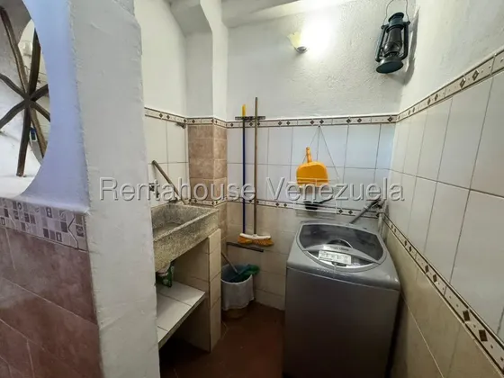 Venta Casa De Dos Plantas En La Urbanización Don David Parroquia El Cuji Barquisimeto,lara Mehilyn Perez
