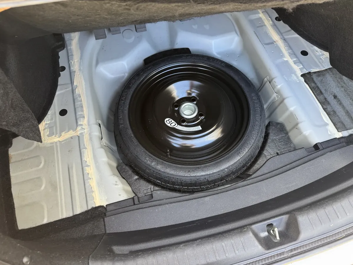 Toyota Yaris Sedán 2023 1.5 Xl 16v Cvt 4p — foto 7