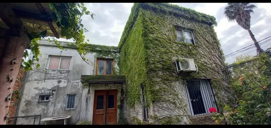 Casa En Venta De 4 Amb.