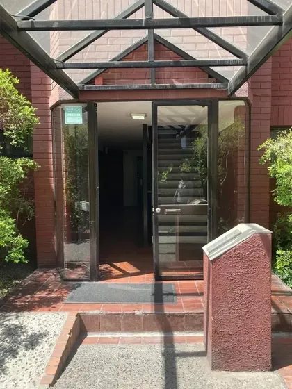 Departamento En Arriendo De 2 Dorm. En Las Condes
