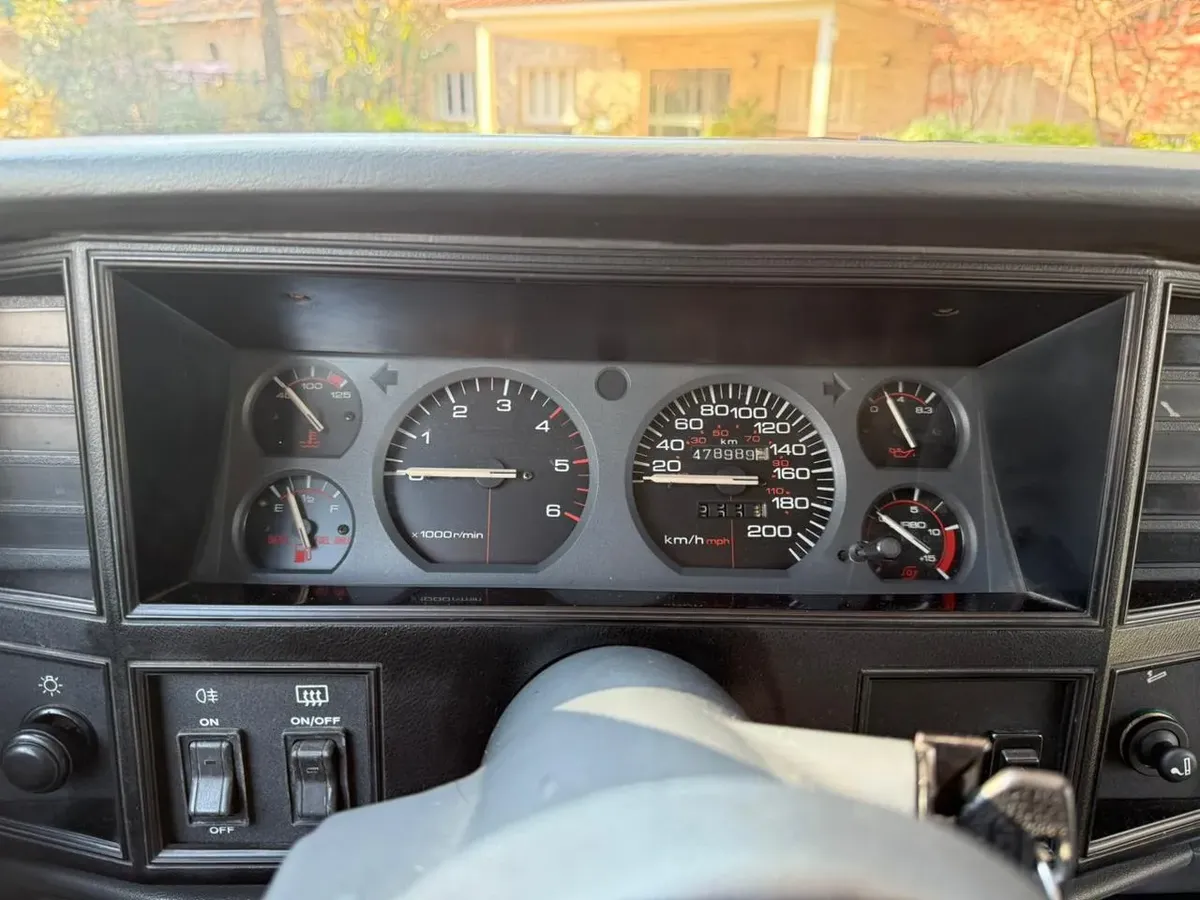 Jeep Cherokee 2.15248384849635123212
