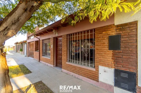 Casa De 3 Hab, Garage Y Pileta En Los Alamos 