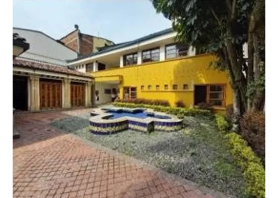 Casa En Venta Parque Bolívar, Centro De Medellín