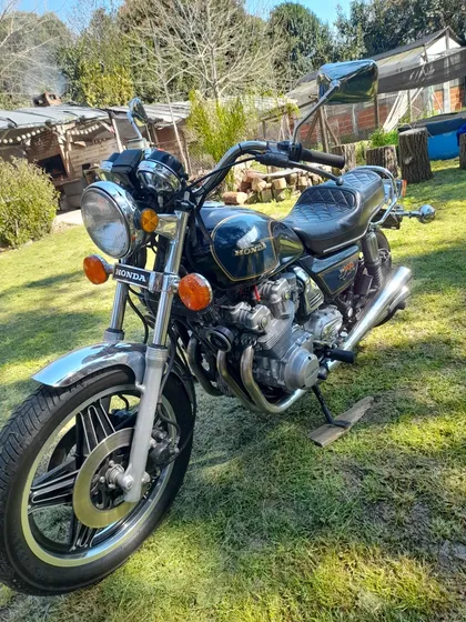 Honda Cb 900 Custom