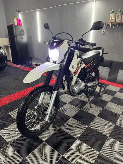 Xtz Lander 250