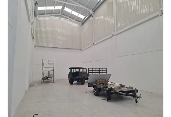 Bodega En Arriendo, Sector Las Ferias