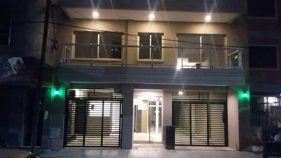 Venta Departamento Dos  Ambientes Florida Con Cochera