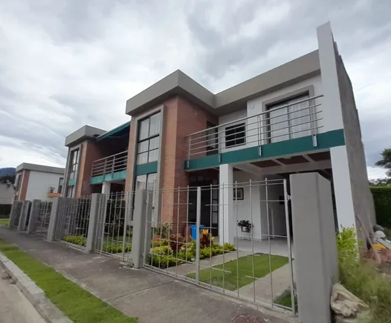 Guaduas, Cundinamarca Casa Condominio Tupinamba. 182 Mts Construidos