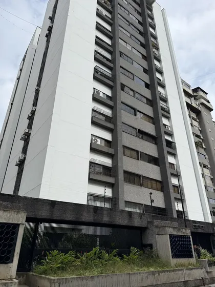Apartamento En Alquiler En Santa Fe Norte 4h,3b, 2pe. Cliente Directo Kh9